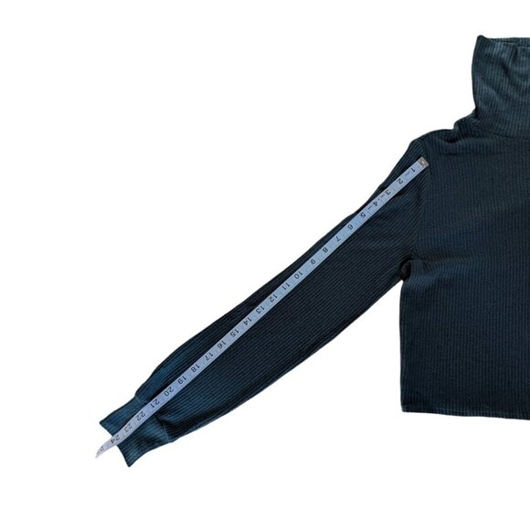 Garage Forest Green Turtleneck Ribbed Short Sweater Women Size Medium - Picture 7 of 11